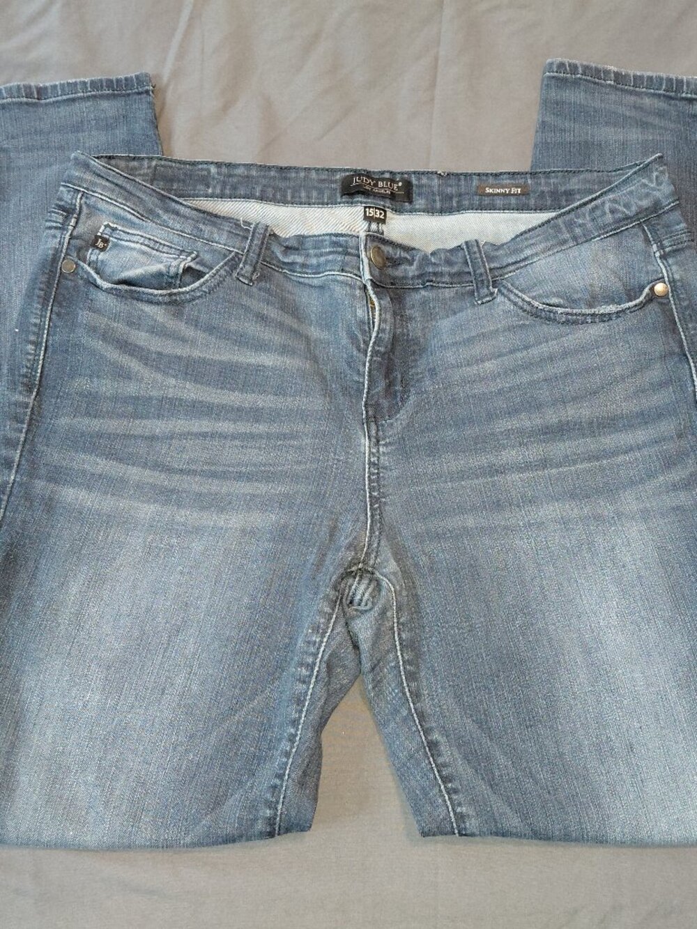 Judy Blue Skinny Fit Mid Rise Jeans Medium Wash Size 15/32